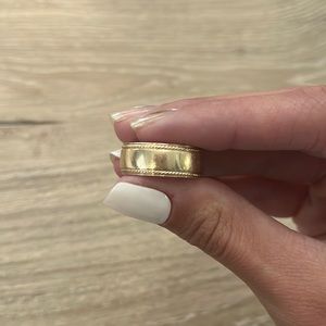 14k Solid Yellow Gold Men’s Wedding Band with Braided Edge Detail